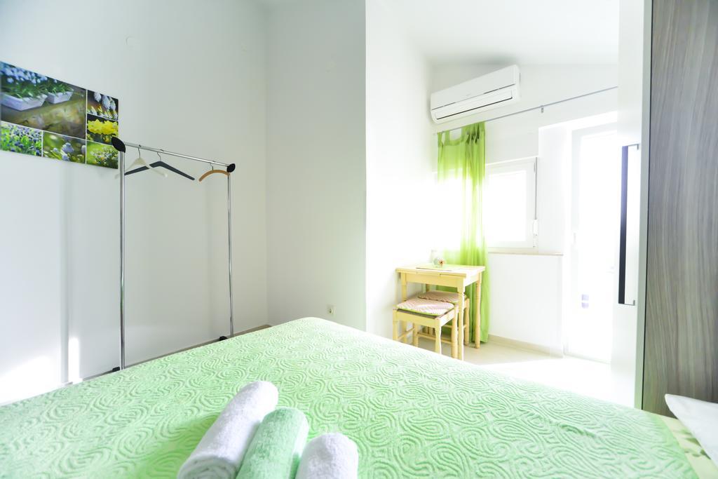 Apartments Valentina เพทรอซาเน ภายนอก รูปภาพ